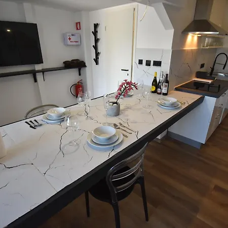 Fontana Apartma Apartment *