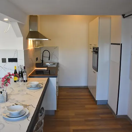Fontana Apartma Apartment